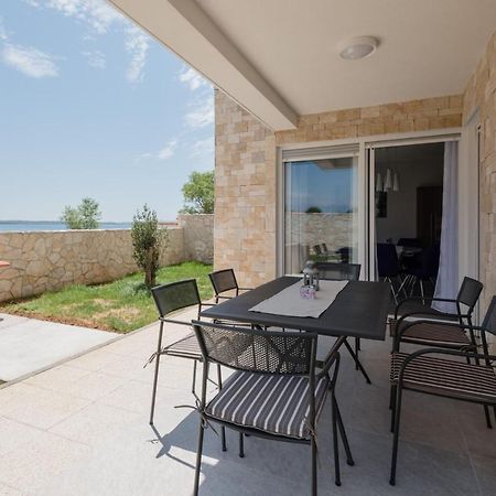 Villa Rosa Privlaka  Luaran gambar