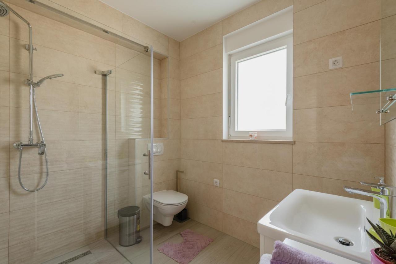 Villa Rosa Privlaka  Luaran gambar